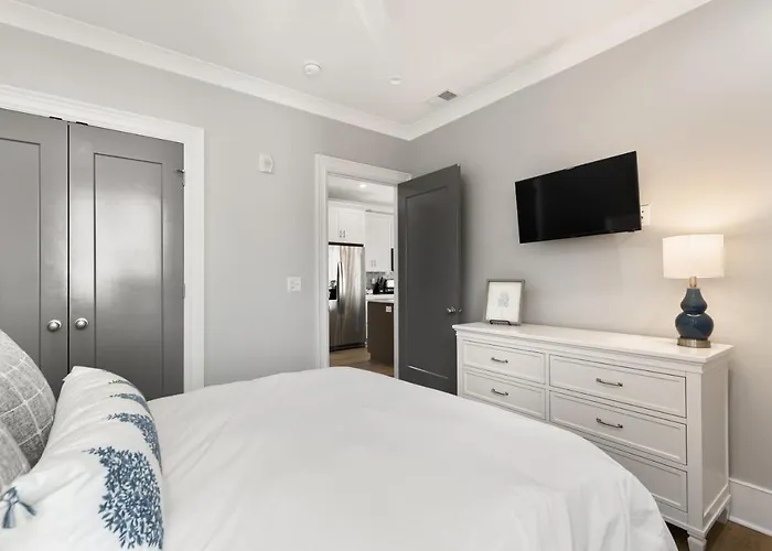 The Cooper Suite At 122 Spring